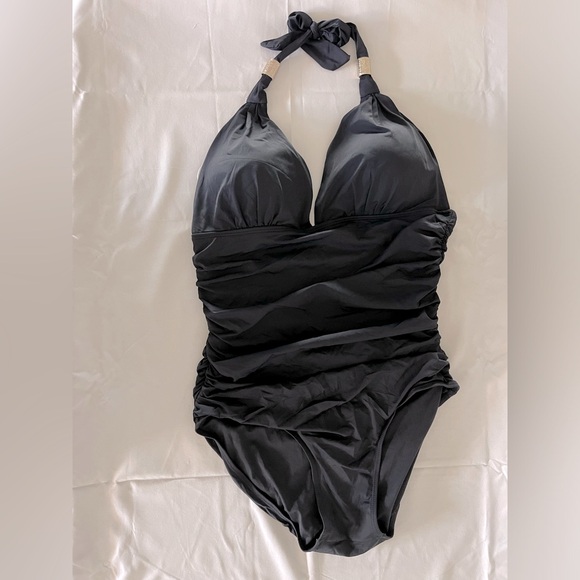 Stunning Black Halter Tummy Control Swimsuit - Size Large - Picture 1 of 6